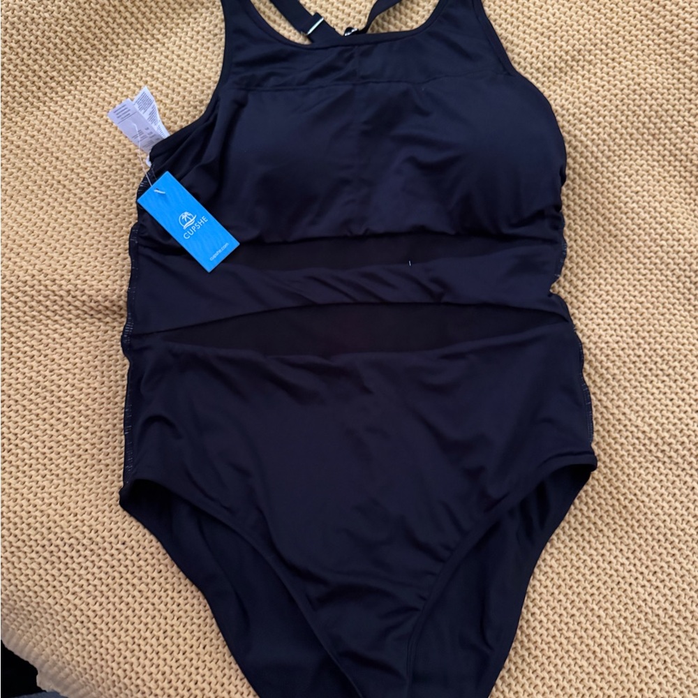 Cupshe Elegant Black Swimsuit